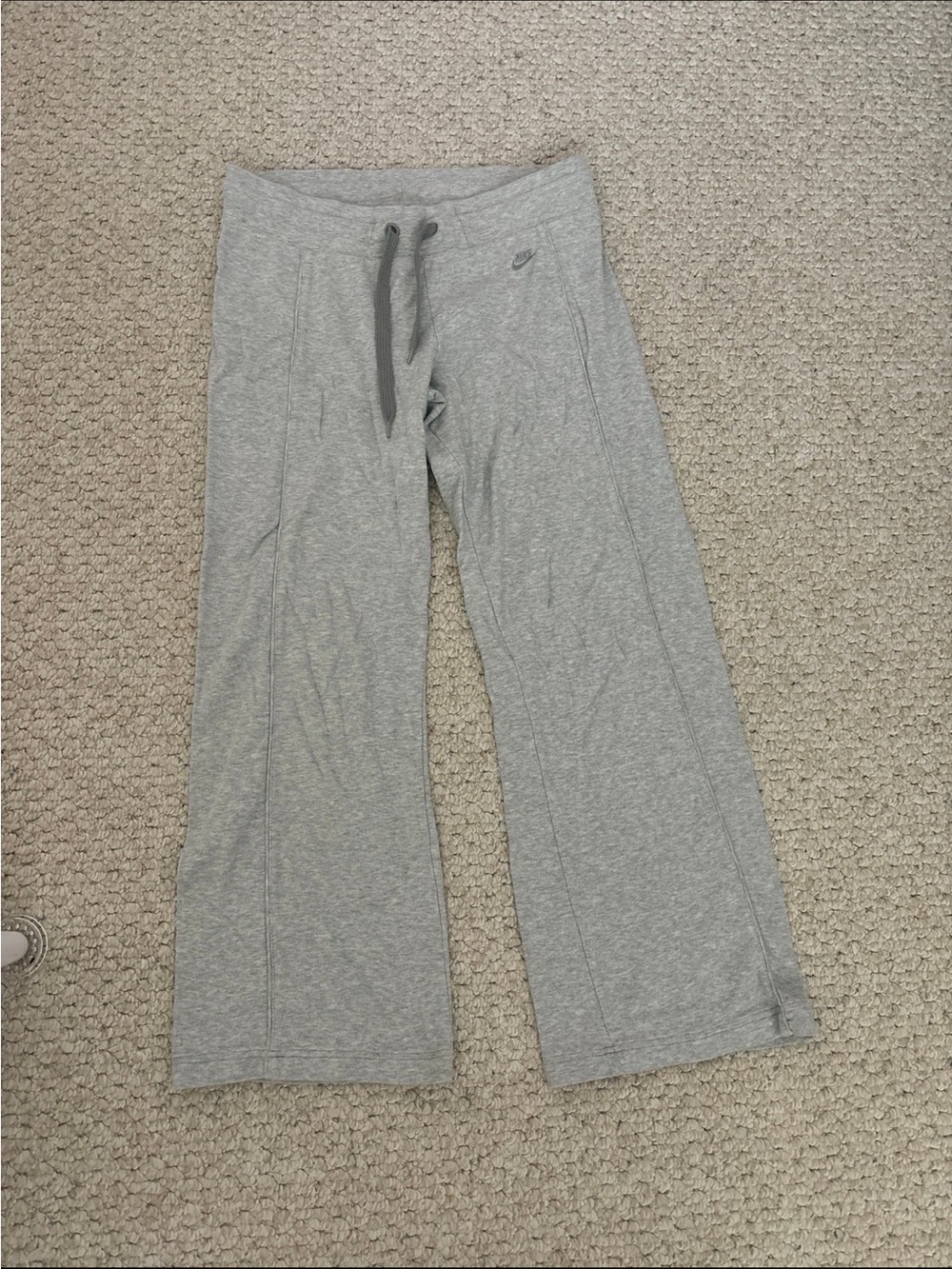 Low waisted Nike pants